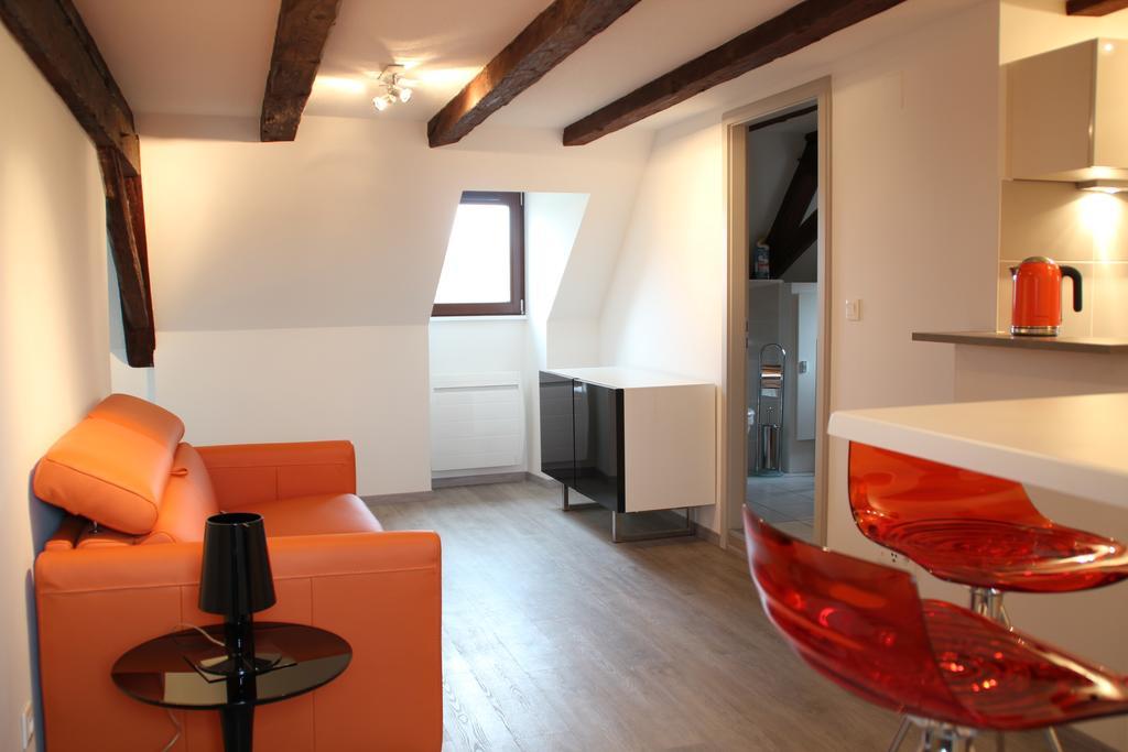 A L'Ill - Apparts & Studios Strasbourg Hyper Centre Стая снимка